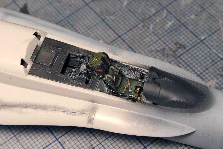 F-18A_451_bld18.jpg