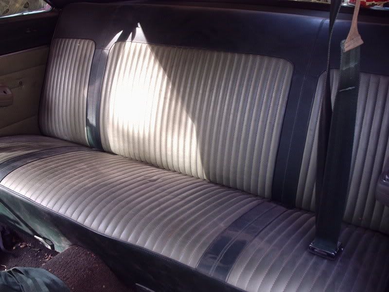 Rear_Seat1.jpg