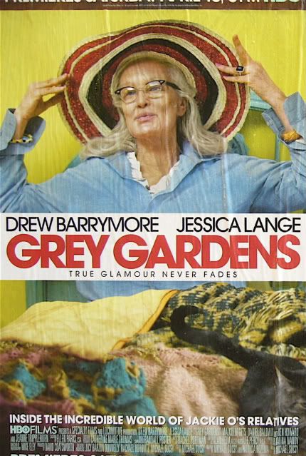 re: FIRST LOOK: Official Poster Art for HBO Films GREY GARDENS & New Photo!