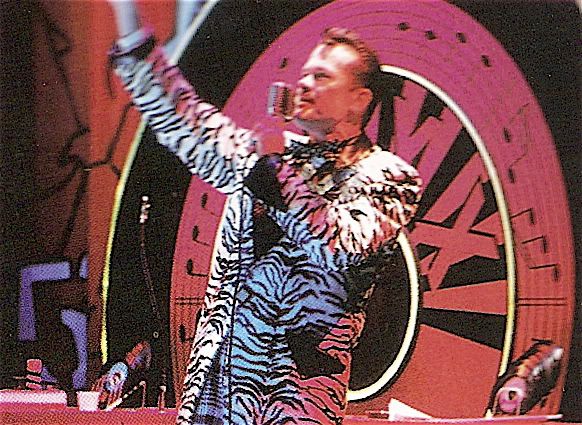 re: Pics or video's of 1990's GREASE revival?