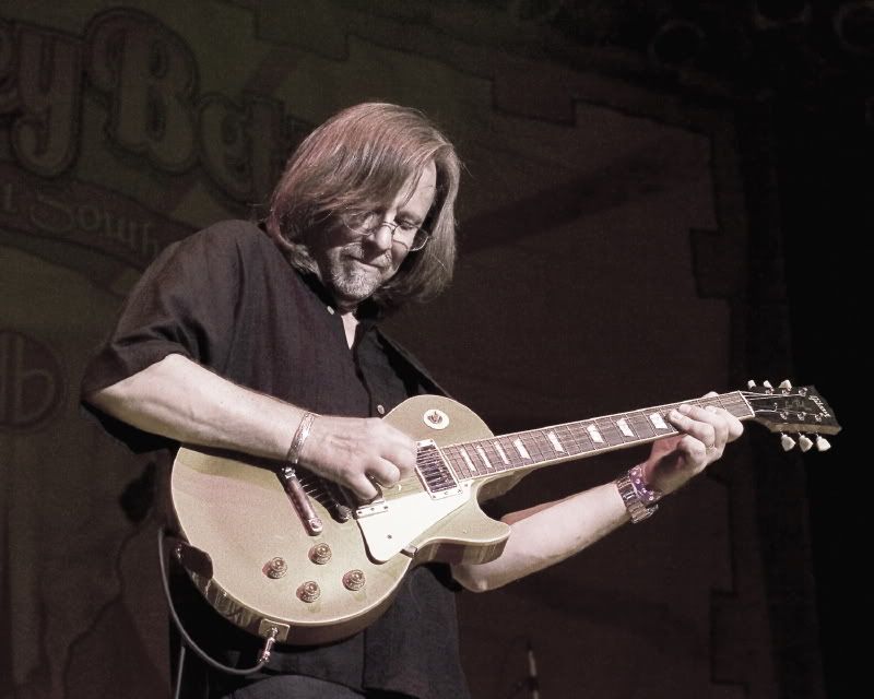 IMAGE: http://i93.photobucket.com/albums/l60/stoy17/CraigThatcher/IMG_20070531_9999_278.jpg