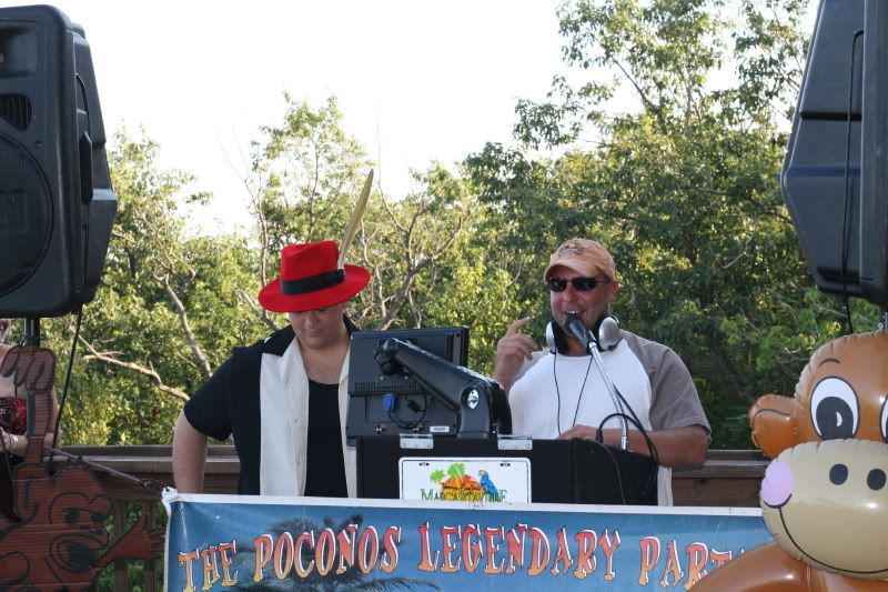 IMAGE: http://i93.photobucket.com/albums/l60/stoy17/PP%20PPRadio/20060815_IMG_0421_1.jpg