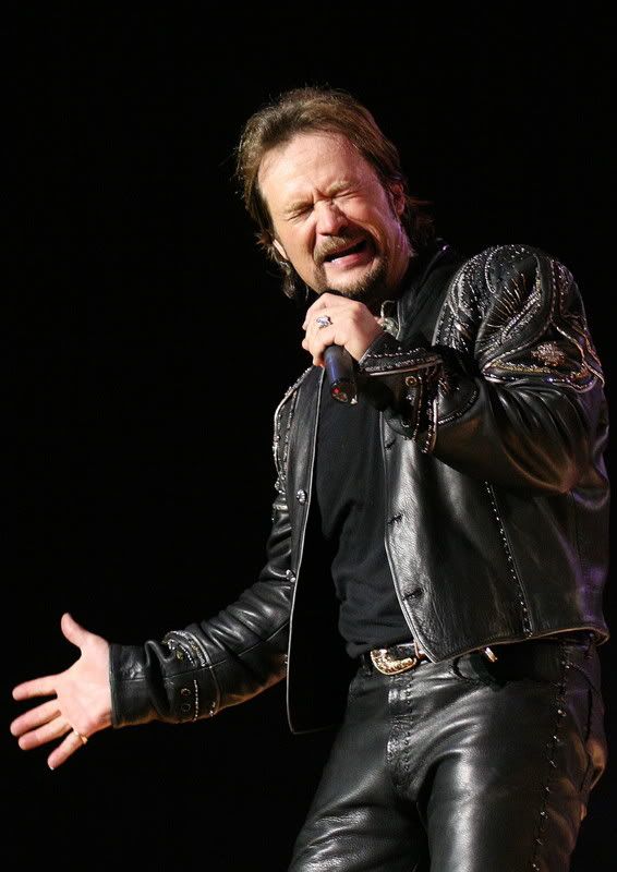 IMAGE: http://i93.photobucket.com/albums/l60/stoy17/Tritt/IMG_38011.jpg