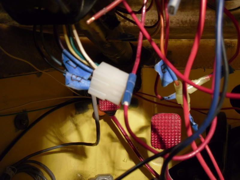 12Connector01.jpg