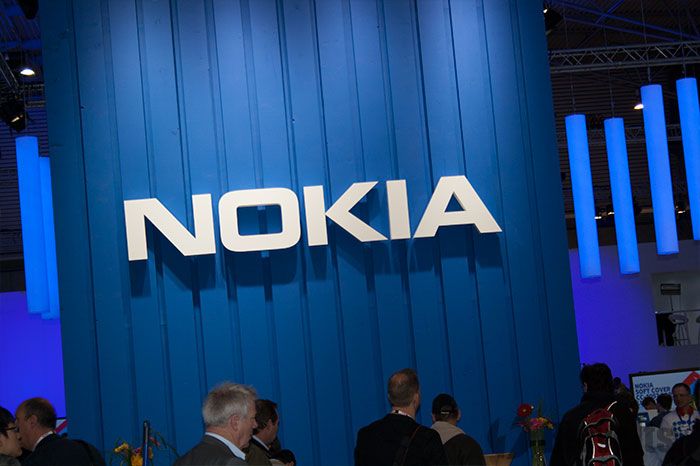 Huawei pondera comprar a Nokia Huawei pondera comprar a Nokia