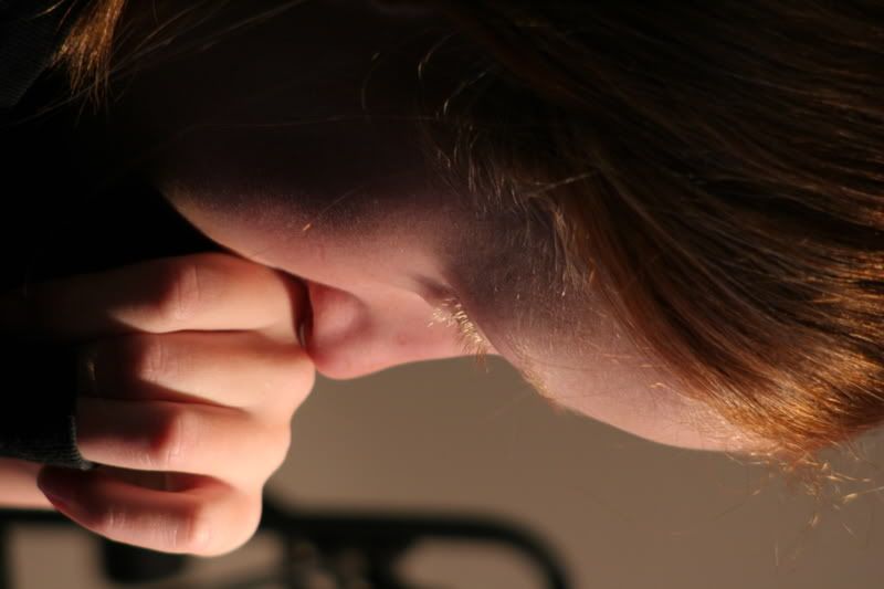 IMAGE: http://i93.photobucket.com/albums/l71/qc415/catherinepensive.jpg