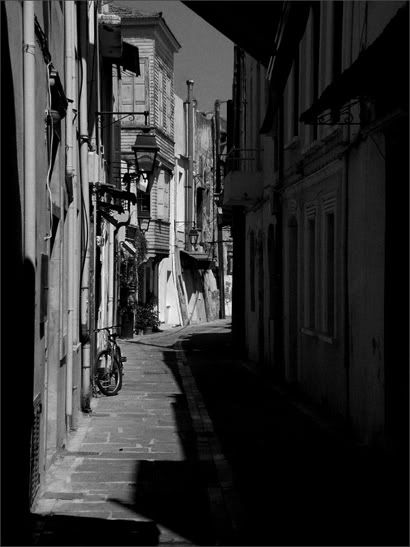 Photography Blog, urban, street, black and white, film grain, Crete