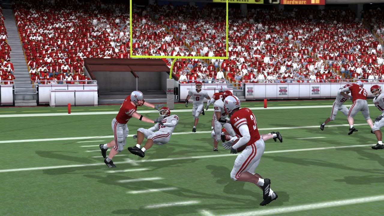 Pic-DS00-Huskers_08-16-06212100.jpg