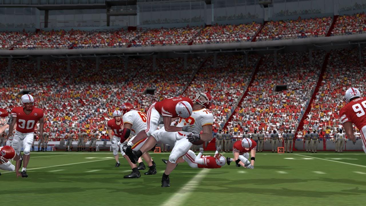Pic-DS01-Huskers_08-22-06010636.jpg